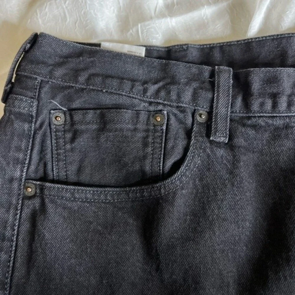 LEVI'S 501 Button Fly Mens Jeans  Size W44 L32  Color Black